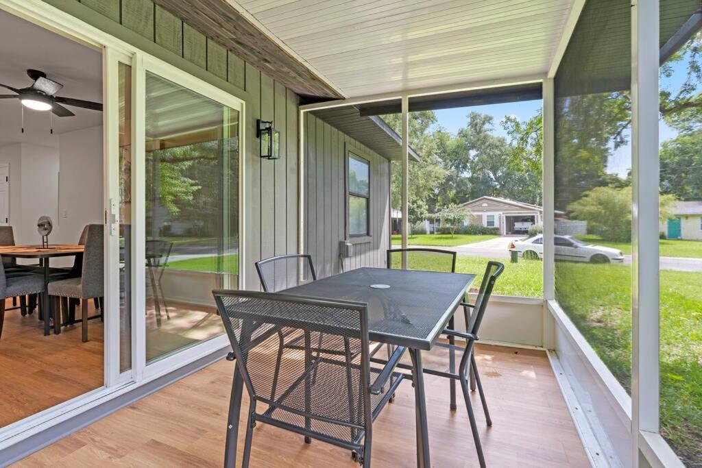 Gainesville-Newly Remodeled Home Exterior photo