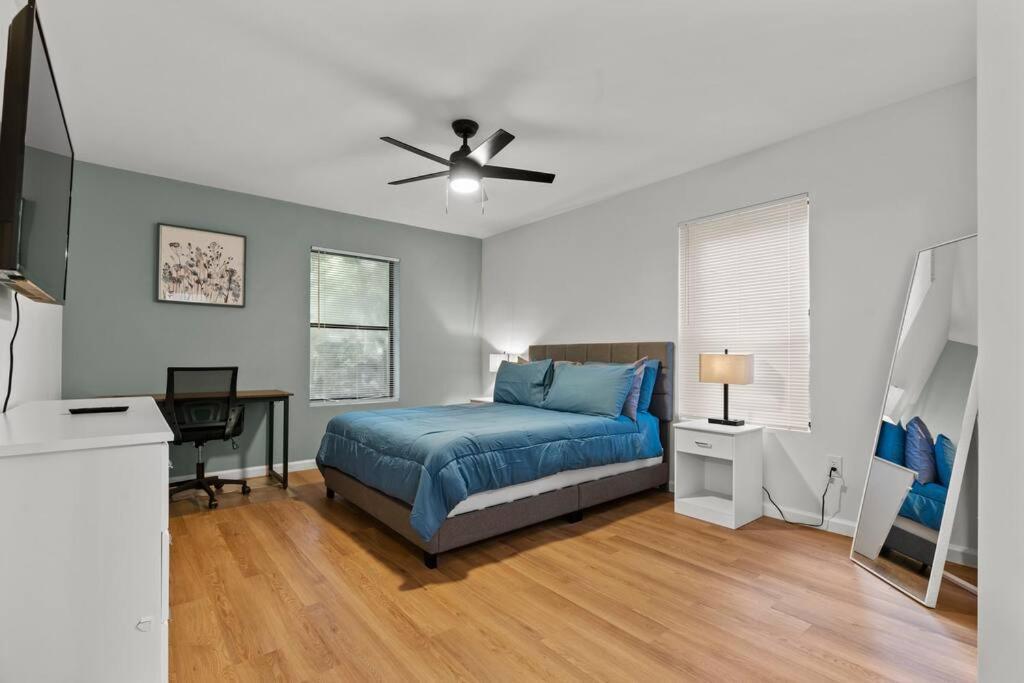 Gainesville-Newly Remodeled Home Exterior photo